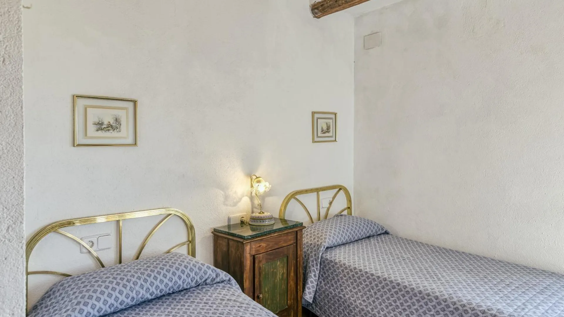 Holiday home Can Roca Montiro